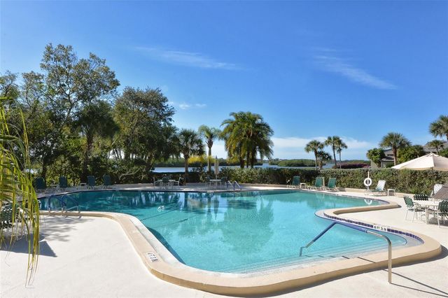 1720 GLENHOUSE DRIVE GL430, Sarasota, FL 34231