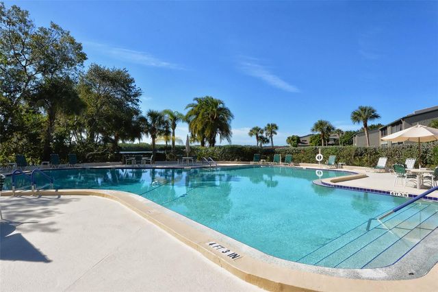 1720 GLENHOUSE DRIVE GL430, Sarasota, FL 34231