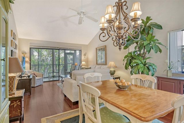 1720 GLENHOUSE DRIVE GL430, Sarasota, FL 34231