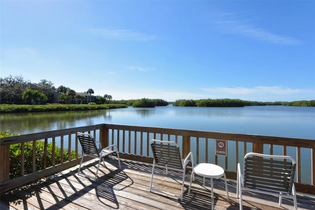 1720 GLENHOUSE DRIVE GL430, Sarasota, FL 34231