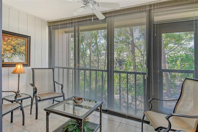 1720 GLENHOUSE DRIVE GL430, Sarasota, FL 34231