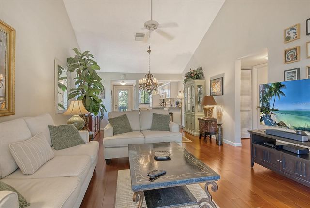 1720 GLENHOUSE DRIVE GL430, Sarasota, FL 34231