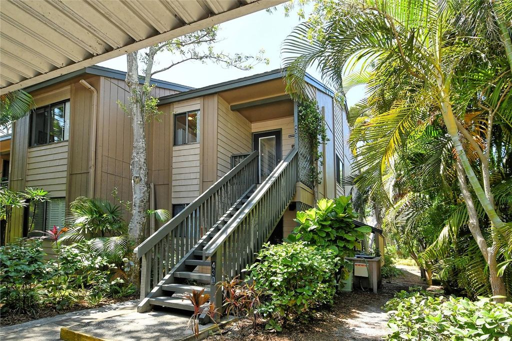 1720 GLENHOUSE DRIVE GL430, Sarasota, FL 34231