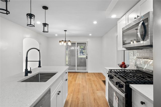 2905 Blackridge Ave, Penn Hills, PA 15235