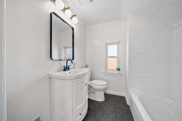 2905 Blackridge Ave, Penn Hills, PA 15235