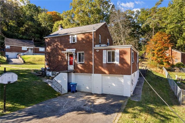 2905 Blackridge Ave, Penn Hills, PA 15235
