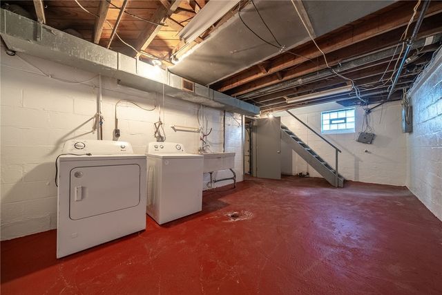 2905 Blackridge Ave, Penn Hills, PA 15235