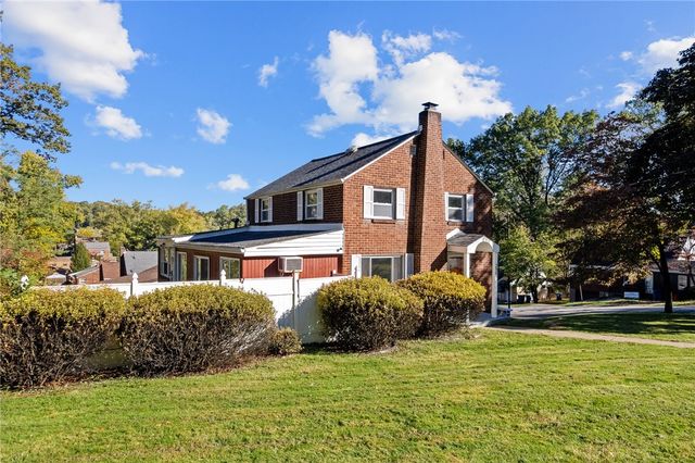 2905 Blackridge Ave, Penn Hills, PA 15235