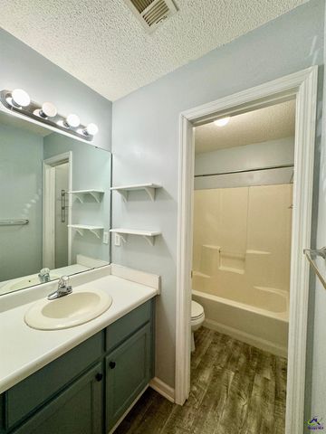 103 Westoak Court, Warner Robins, GA 31093