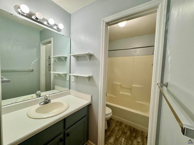 103 Westoak Court, Warner Robins, GA 31093