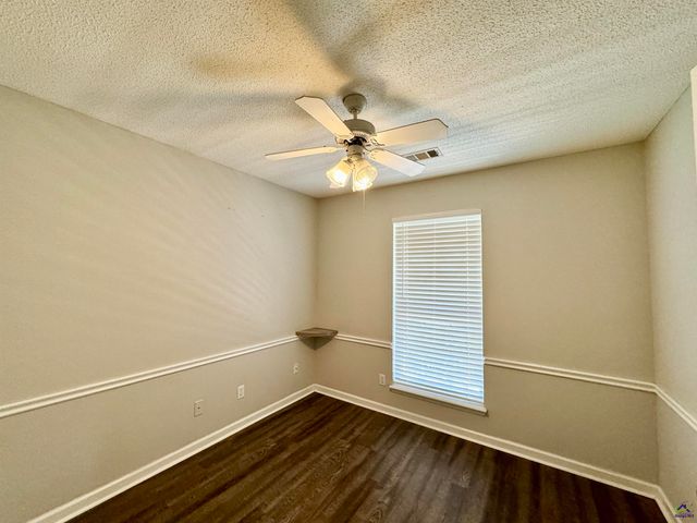 103 Westoak Court, Warner Robins, GA 31093