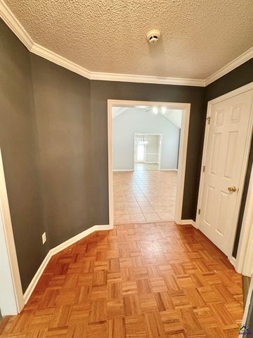 103 Westoak Court, Warner Robins, GA 31093