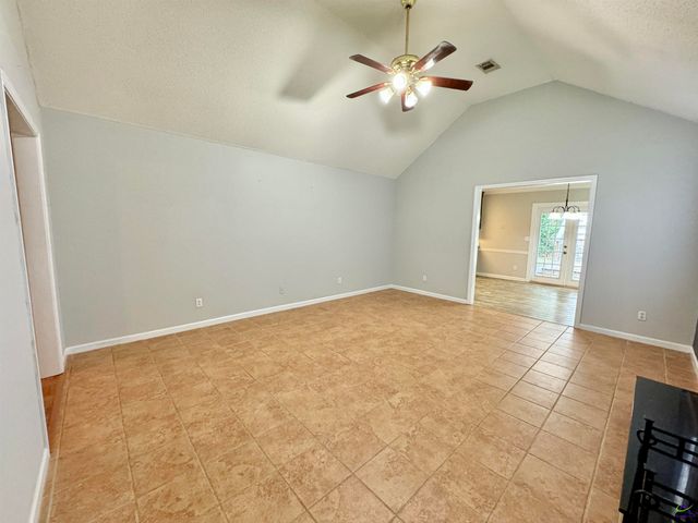 103 Westoak Court, Warner Robins, GA 31093