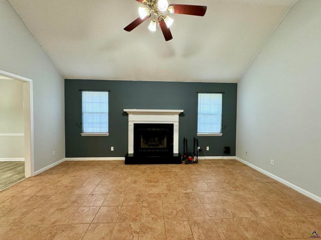 103 Westoak Court, Warner Robins, GA 31093