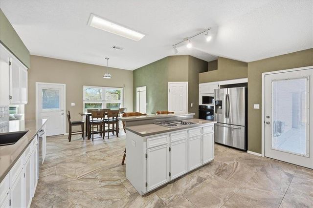 4690 Reagan Street, Beaumont, TX 77706