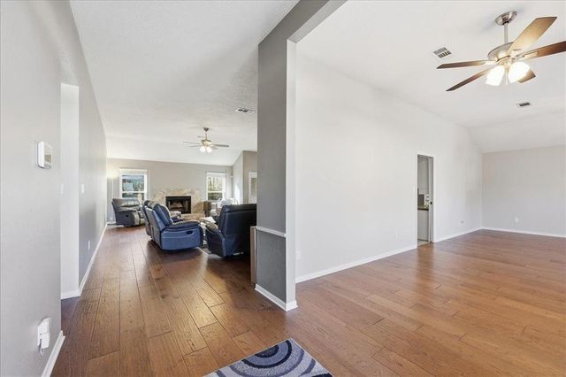 4690 Reagan Street, Beaumont, TX 77706