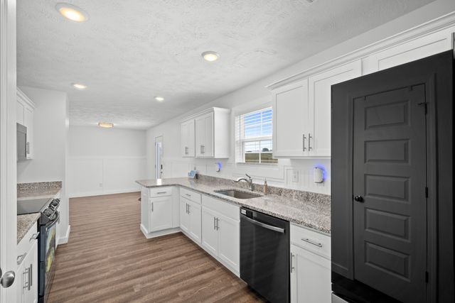 537 Mimosa Dr, Decherd, TN 37324