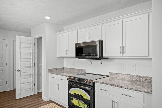 537 Mimosa Dr, Decherd, TN 37324