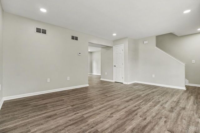 2637 Grover Hill Avenue, Cincinnati, OH 45212