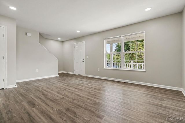 2637 Grover Hill Avenue, Cincinnati, OH 45212