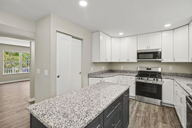 2637 Grover Hill Avenue, Cincinnati, OH 45212