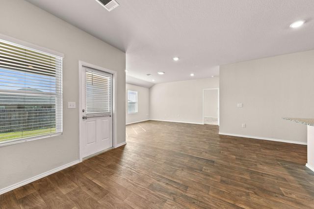 5905 Shanjia DR, Austin, TX 78724