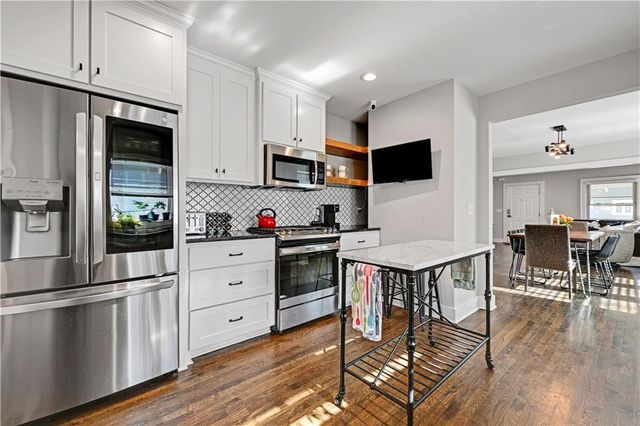 4428 Summit Street, Kansas City, MO 64111