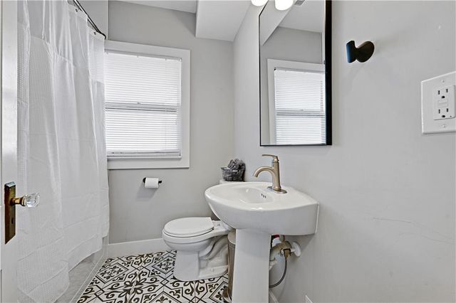 4428 Summit Street, Kansas City, MO 64111