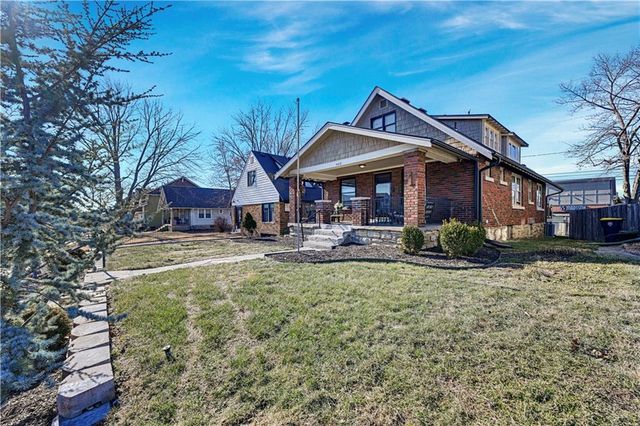 4428 Summit Street, Kansas City, MO 64111