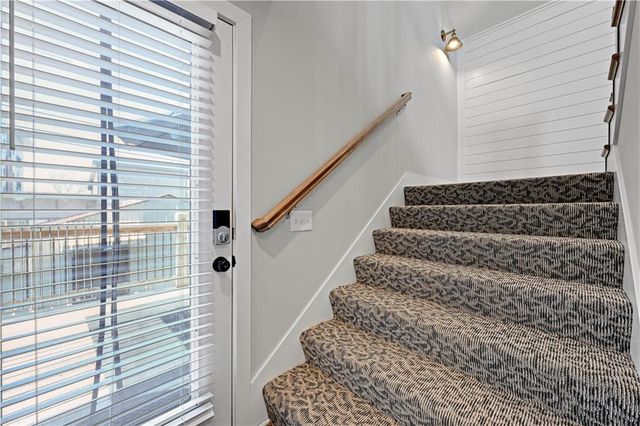 4428 Summit Street, Kansas City, MO 64111