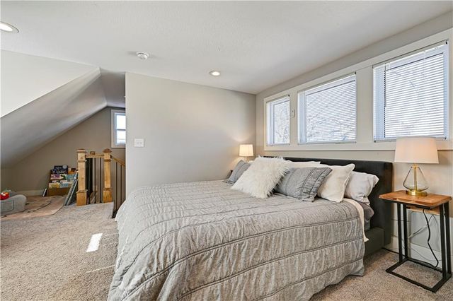 4428 Summit Street, Kansas City, MO 64111