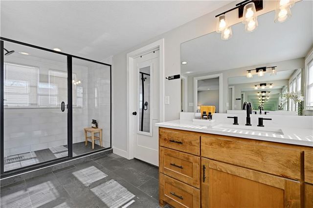 4428 Summit Street, Kansas City, MO 64111