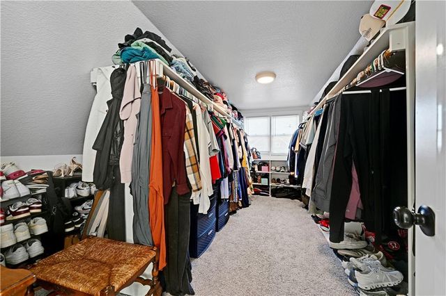 4428 Summit Street, Kansas City, MO 64111