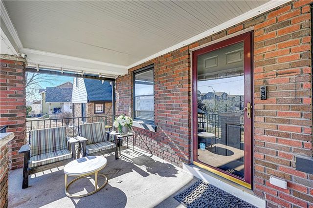 4428 Summit Street, Kansas City, MO 64111