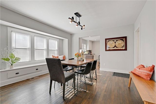 4428 Summit Street, Kansas City, MO 64111