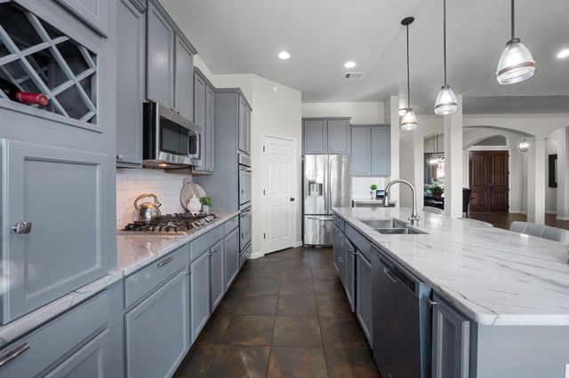 22112 Rock Wren RD, Spicewood, TX 78669