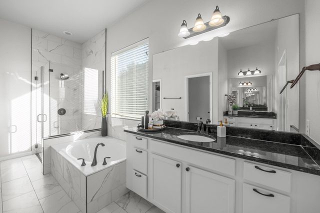 22112 Rock Wren RD, Spicewood, TX 78669