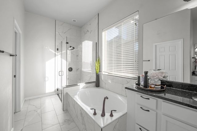 22112 Rock Wren RD, Spicewood, TX 78669