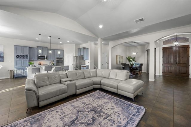 22112 Rock Wren RD, Spicewood, TX 78669