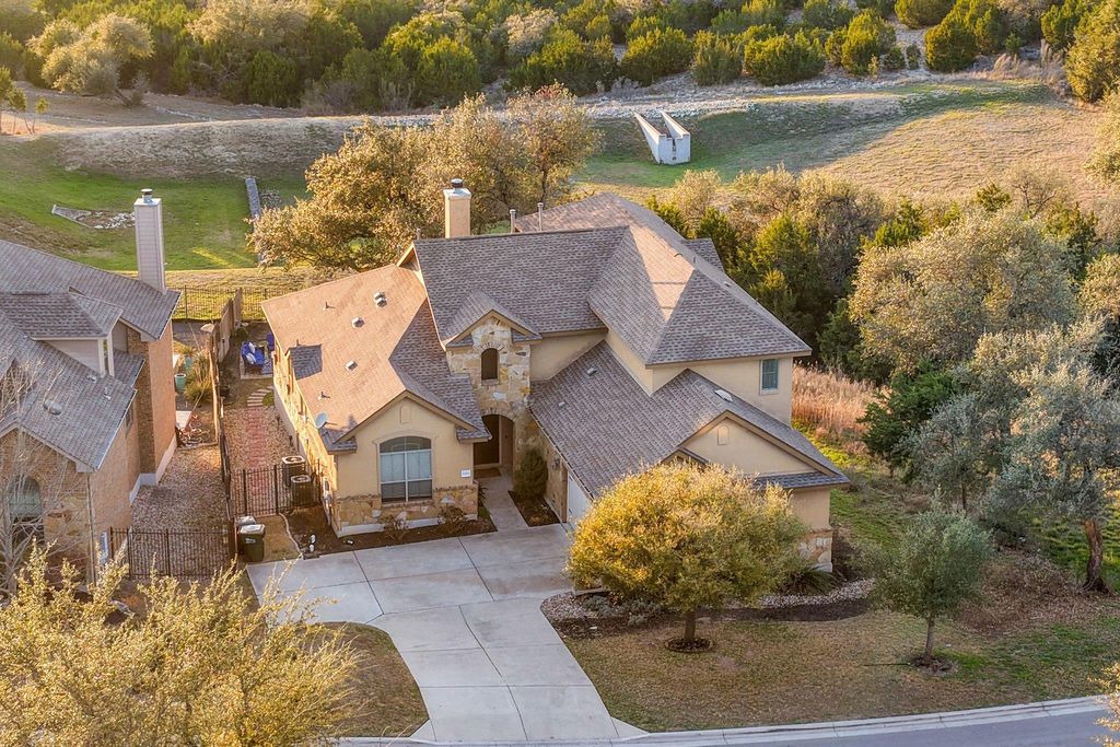 22112 Rock Wren RD, Spicewood, TX 78669