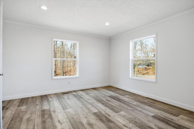 101 Rolling Meadow DR, Thaxton, VA 24174