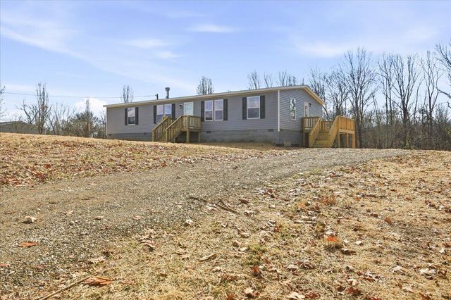101 Rolling Meadow DR, Thaxton, VA 24174