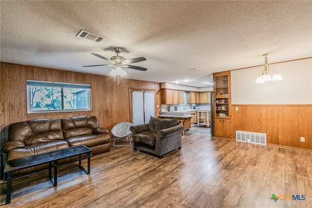 2411 Osage Road, Gatesville, TX 76528