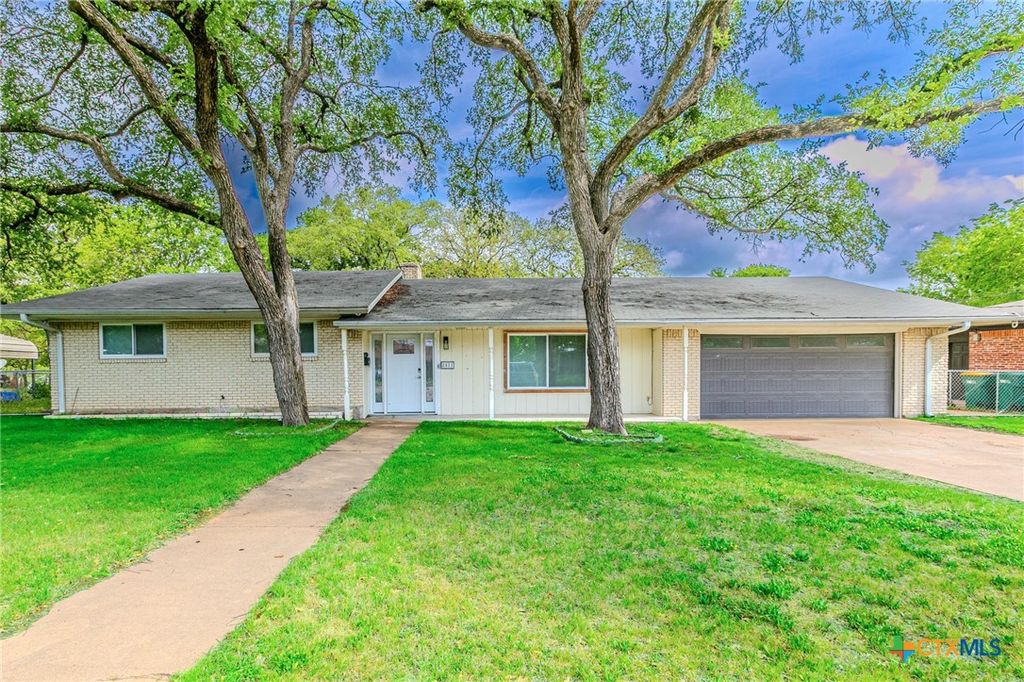 2411 Osage Road, Gatesville, TX 76528