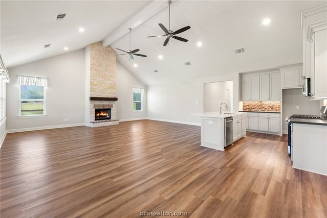 9695 Durham Road, Iola, TX 77861