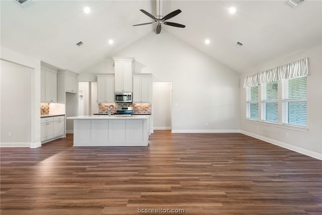 9695 Durham Road, Iola, TX 77861