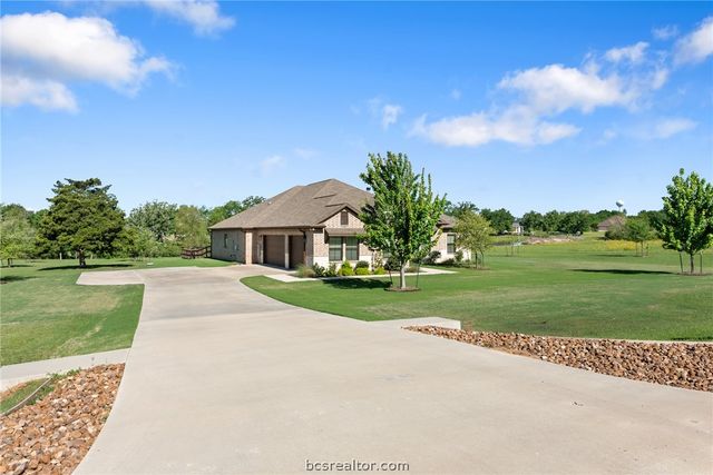 9695 Durham Road, Iola, TX 77861