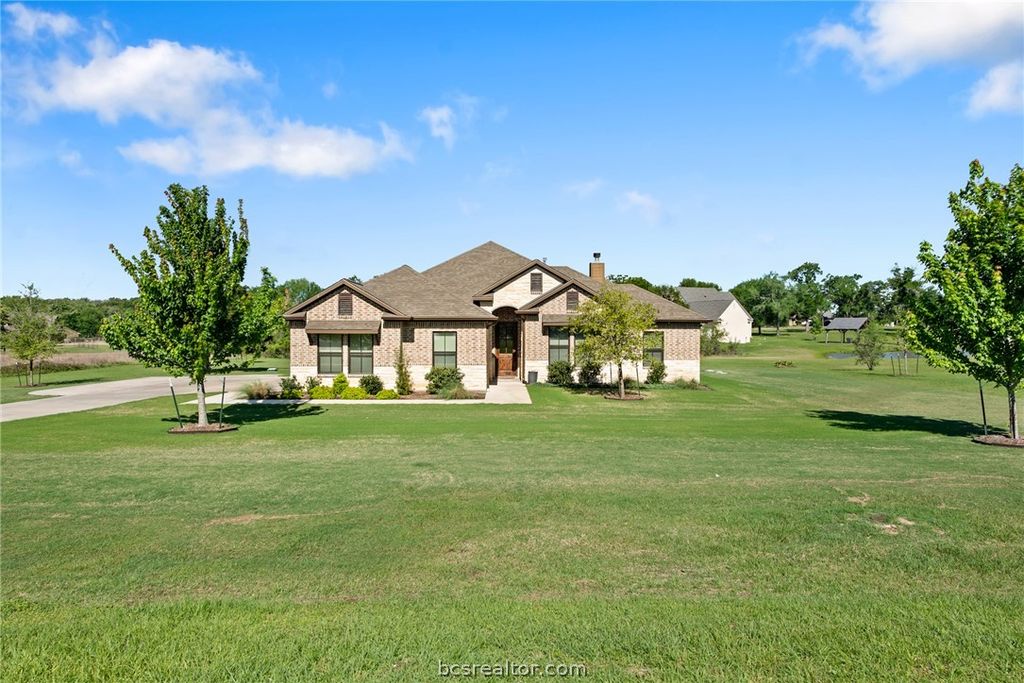 9695 Durham Road, Iola, TX 77861