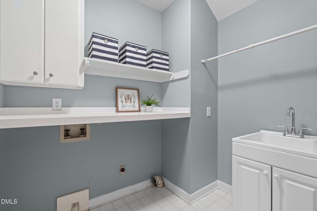 102 Bathgate Lane, Cary, NC 27513