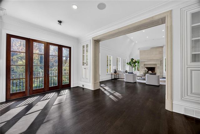 1250 Beechwood Hills NW Court, Atlanta, GA 30327